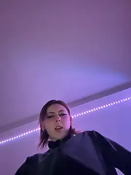 Snapshot of Milli-Kiss chatting on February 28, 2026, 6:07 pm Milli-Kiss online show from February 28, 2026, 6:07 pm