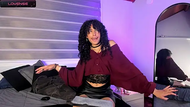 Snapshot of Tamia_25 chatting on July 1, 2026, 7:58 pm Tamia 25 online show from July 1, 2026, 7:58 pm