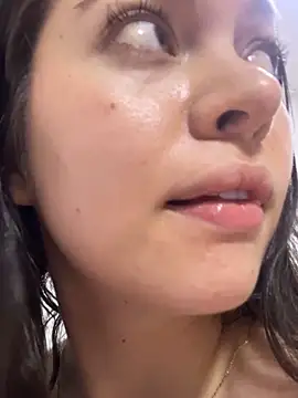 Snapshot of alyabelova chatting on June 5, 2026, 2:49 am alyabelova online show from June 5, 2026, 2:49 am