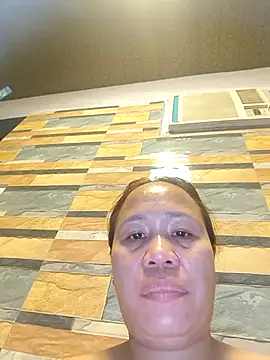 squirtshantal online show from January 8, 2026, 1:06 pm