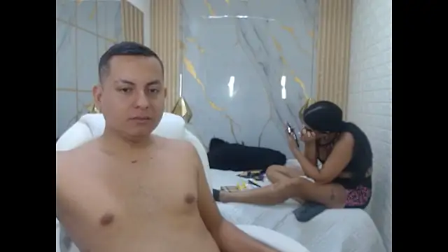 vanessa f online show from April 15, 2026, 6:56 pm