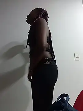 alanalaurent15 online show from March 15, 2026, 8:32 am