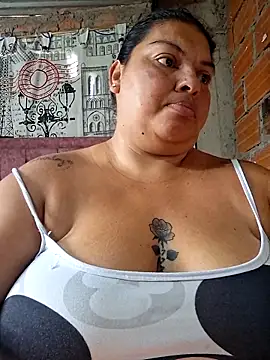 Juli Powl online show from March 3, 2026, 12:34 pm