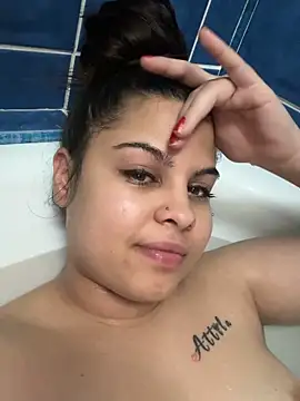 Snapshot of Vivike234 chatting on February 27, 2026, 9:47 pm Vivike234 online show from February 27, 2026, 9:47 pm