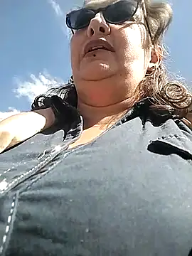  Saraqueen online show from February 26, 2026, 3:01 pm