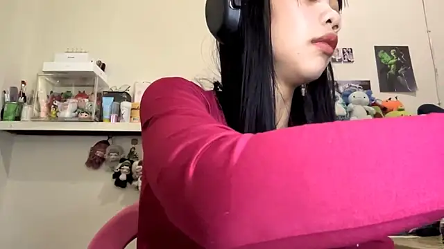 Snapshot of GloryKulikowski chatting on February 27, 2026, 1:17 am GloryKulikowski online show from February 27, 2026, 1:17 am