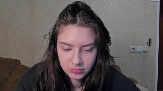 love lina muuur online show from March 1, 2026, 7:47 pm