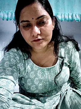 Anushka Singh0 online show from April 2, 2026, 5:41 pm