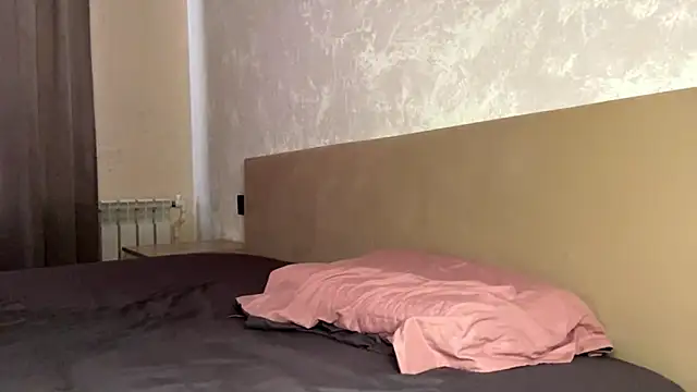 HereLora online show from March 17, 2026, 11:24 am