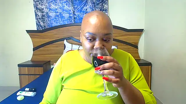 Queenxxxjesy online show from March 5, 2026, 3:52 pm