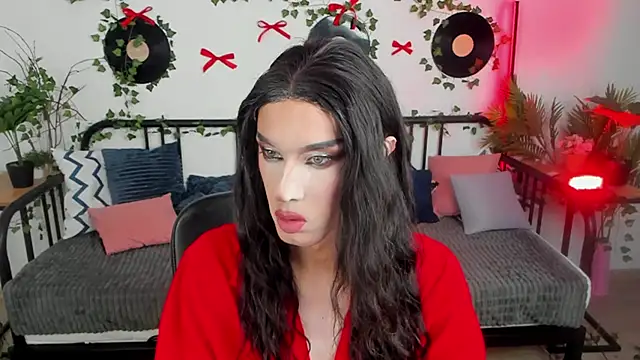 MadisonEsprit online show from February 27, 2026, 10:04 am