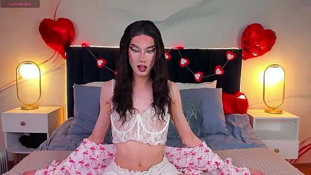 MadisonEsprit online show from February 16, 2026, 10:14 am