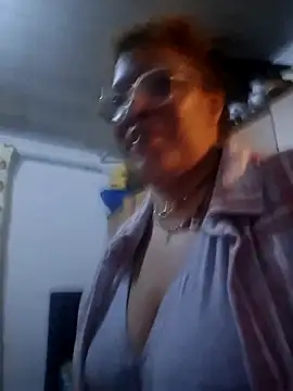 Snapshot of SmokAss chatting on February 18, 2026, 6:15 pm SmokAss online show from February 18, 2026, 6:15 pm