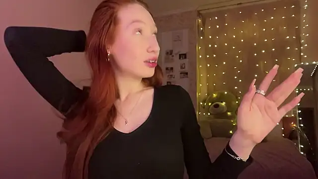 stella foxi online show from February 25, 2026, 4:29 pm