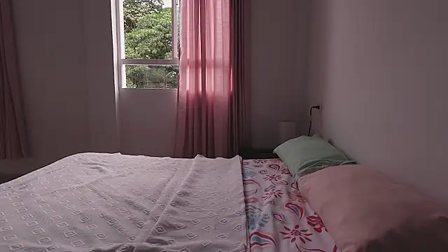 romy room online show from April 8, 2026, 10:11 pm