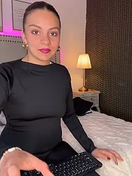 Snapshot of luisa__rosse chatting on February 27, 2026, 11:32 am luisa rosse online show from February 27, 2026, 11:32 am