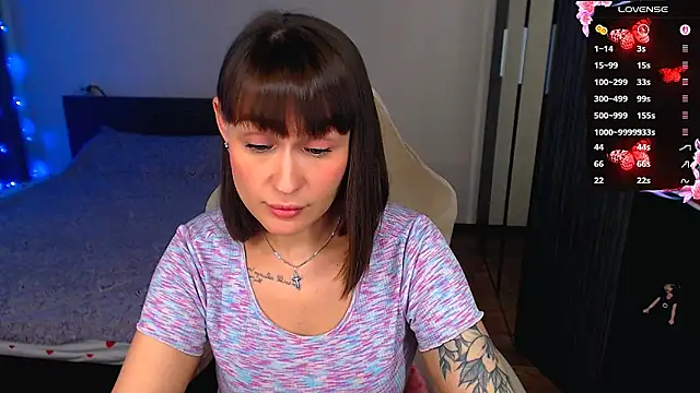 Mel Lovell  online show from April 3, 2026, 2:12 pm