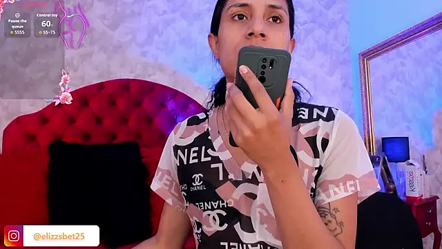 Isabell  26 online show from March 22, 2026, 5:14 pm