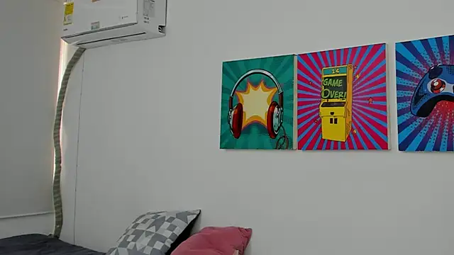 Thomas walker14 online show from April 9, 2026, 12:55 pm