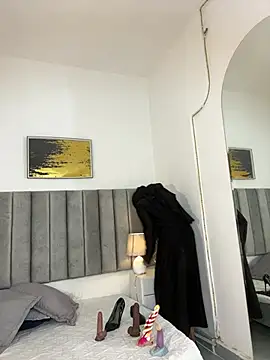 Snapshot of aminaa_ chatting on February 20, 2026, 6:32 pm aminaa online show from February 20, 2026, 6:32 pm