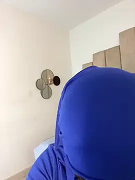 rashaaa  online show from March 11, 2026, 2:49 am