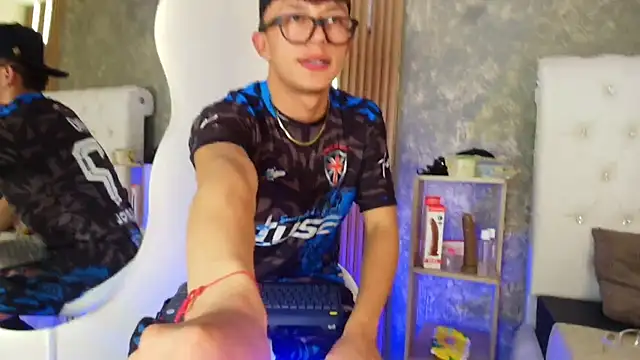 Dark Nico online show from March 31, 2026, 3:52 am