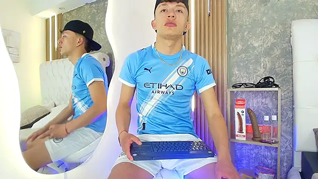 Dark Nico online show from April 5, 2026, 4:08 am