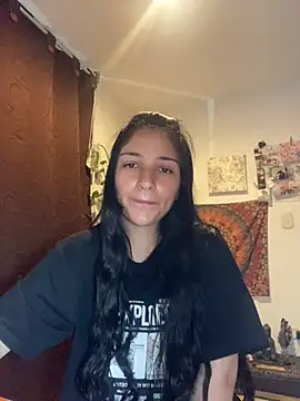 Abril Thompson221 online show from July 12, 2026, 12:11 am