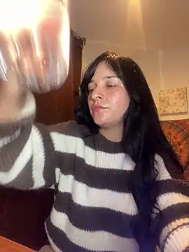 Snapshot of Abril_Thompson221 chatting on May 4, 2026, 1:31 am Abril Thompson221 online show from May 4, 2026, 1:31 am
