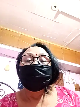 Hot-Mou11 online show from March 5, 2026, 1:08 pm