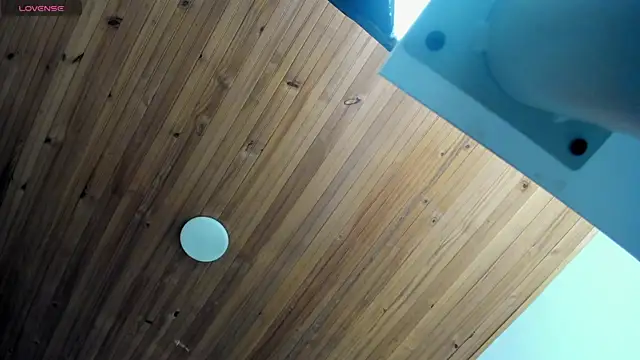 Irisbeel online show from March 8, 2026, 5:22 am