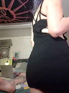 XxSweetlilSpitfirexX online show from May 5, 2026, 8:28 am