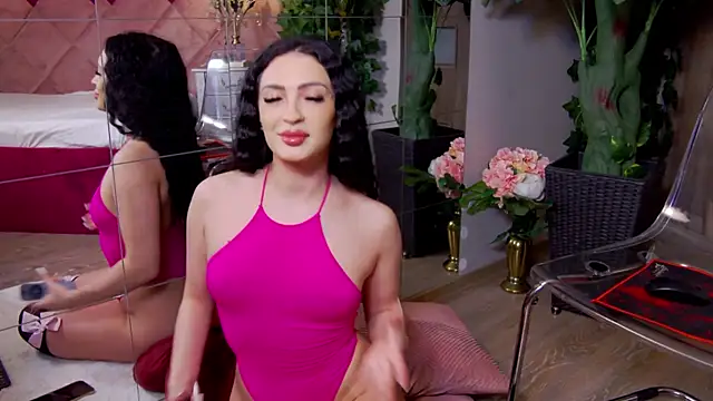 VictoriaLanes online show from April 18, 2026, 4:26 am