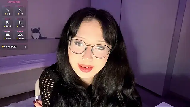 KateGlowee online show from February 26, 2026, 1:11 pm