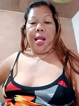 chubbysexy28 online show from February 21, 2026, 8:27 am