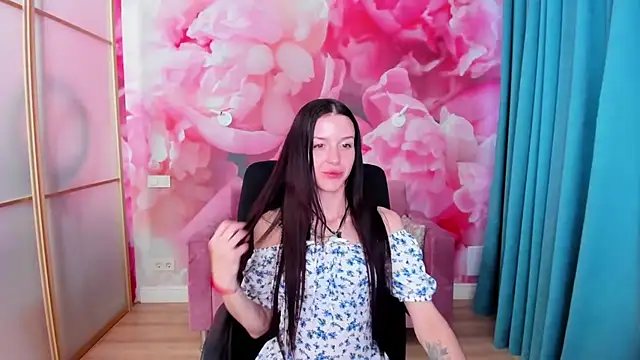 NoirDiva online show from June 3, 2026, 5:52 am