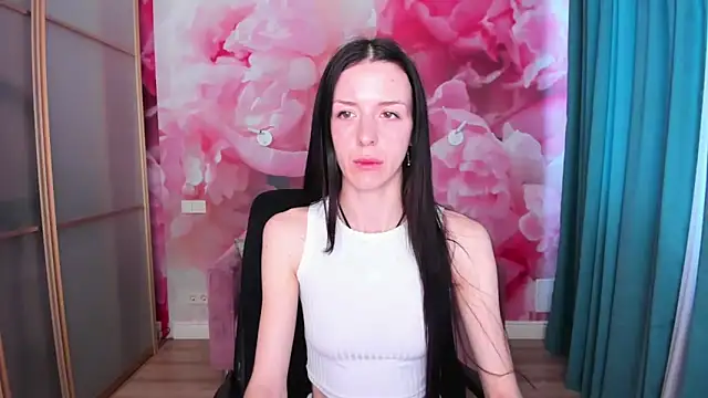 NoirDiva online show from May 15, 2026, 5:38 am