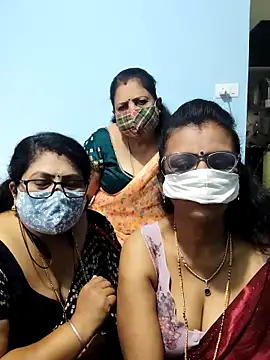 Kannadasexywifes online show from April 19, 2026, 12:55 am