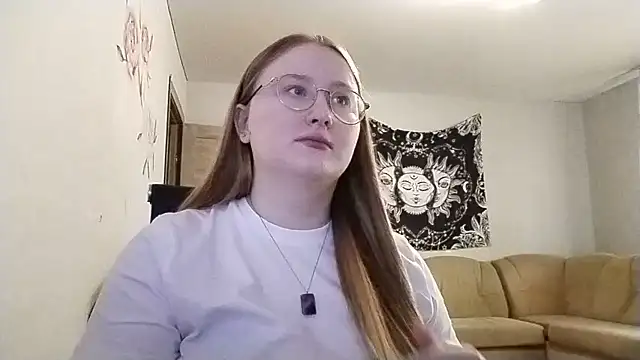 Snapshot of AnikaLipps chatting on July 11, 2026, 1:55 pm AnikaLipps online show from July 11, 2026, 1:55 pm