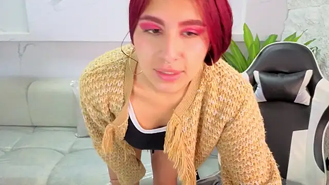 Snapshot of emily__tp chatting on February 20, 2026, 12:51 pm emily tp online show from February 20, 2026, 12:51 pm