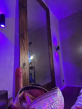 Kinsleybrown online show from March 6, 2026, 4:35 pm