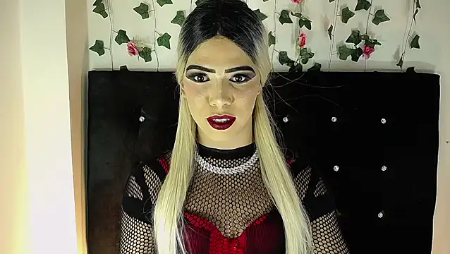 Kristal Queen01 online show from March 25, 2026, 6:57 am