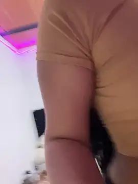 Valentina Diaz15 online show from February 14, 2026, 2:12 am