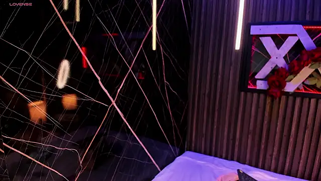 Snapshot of CamilaParisi chatting on March 4, 2026, 12:02 pm CamilaParisi online show from March 4, 2026, 12:02 pm