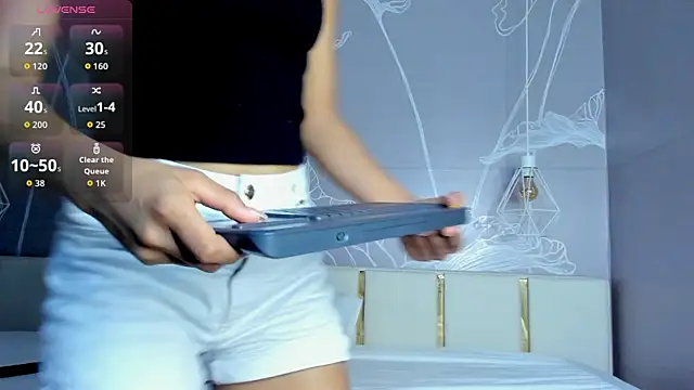 emily cute4u online show from April 8, 2026, 11:28 pm