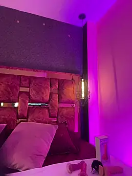 Veronicaa lodge1 online show from February 27, 2026, 2:01 am