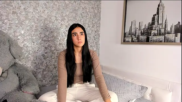 Anika H online show from April 7, 2026, 12:18 pm