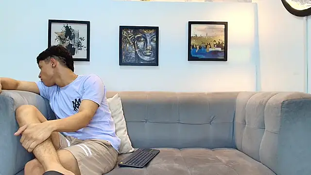 YOUNG BOYS HELL online show from May 31, 2026, 1:33 am