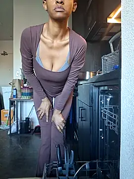 Cinnamonbunn online show from February 27, 2026, 11:15 pm