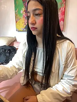 Daniela Pink online show from April 17, 2026, 11:24 am